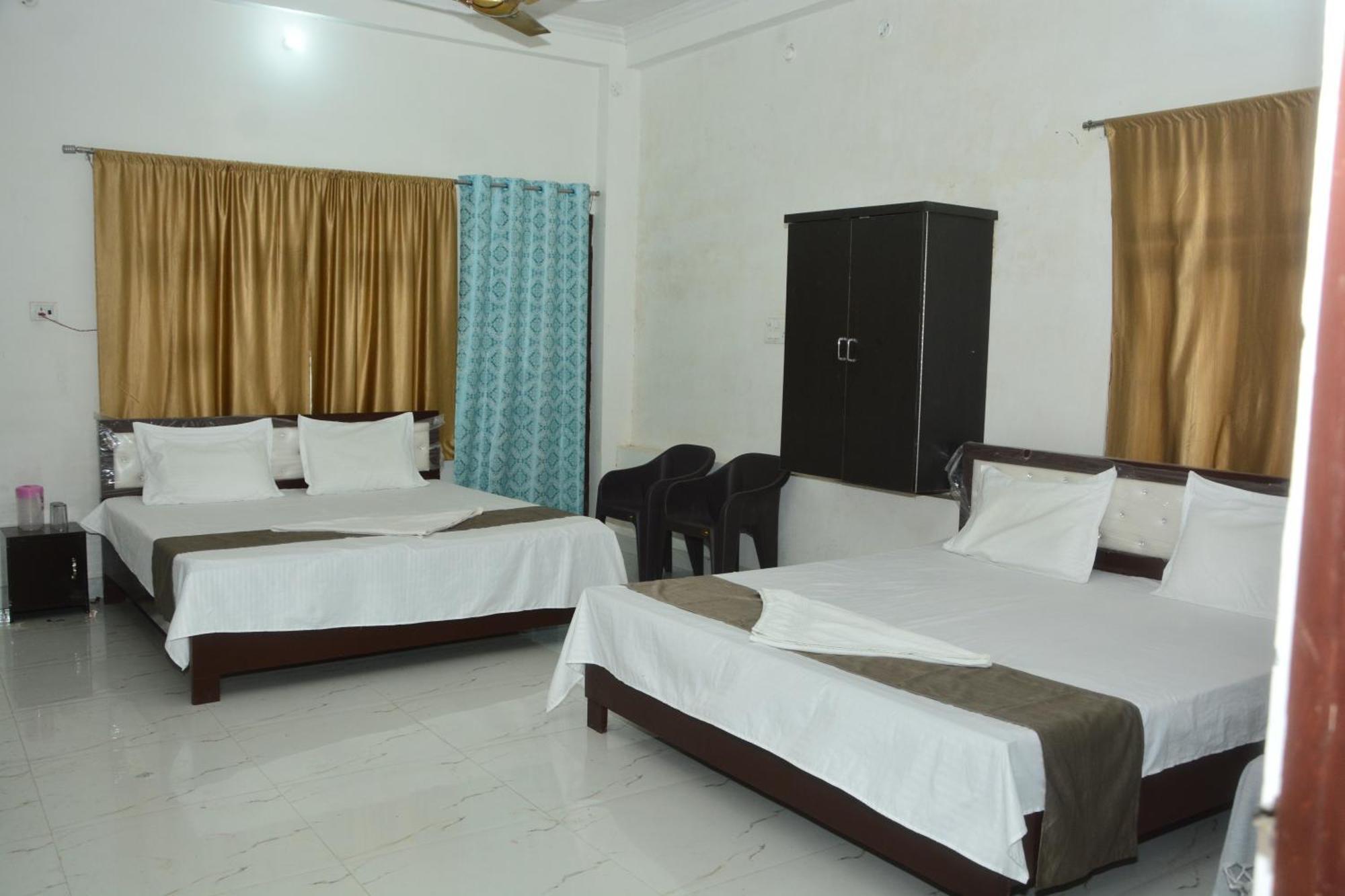 Hotel Chandrasha Villa Ayodhya Dham Ram Mandir 600 Meter Kültér fotó