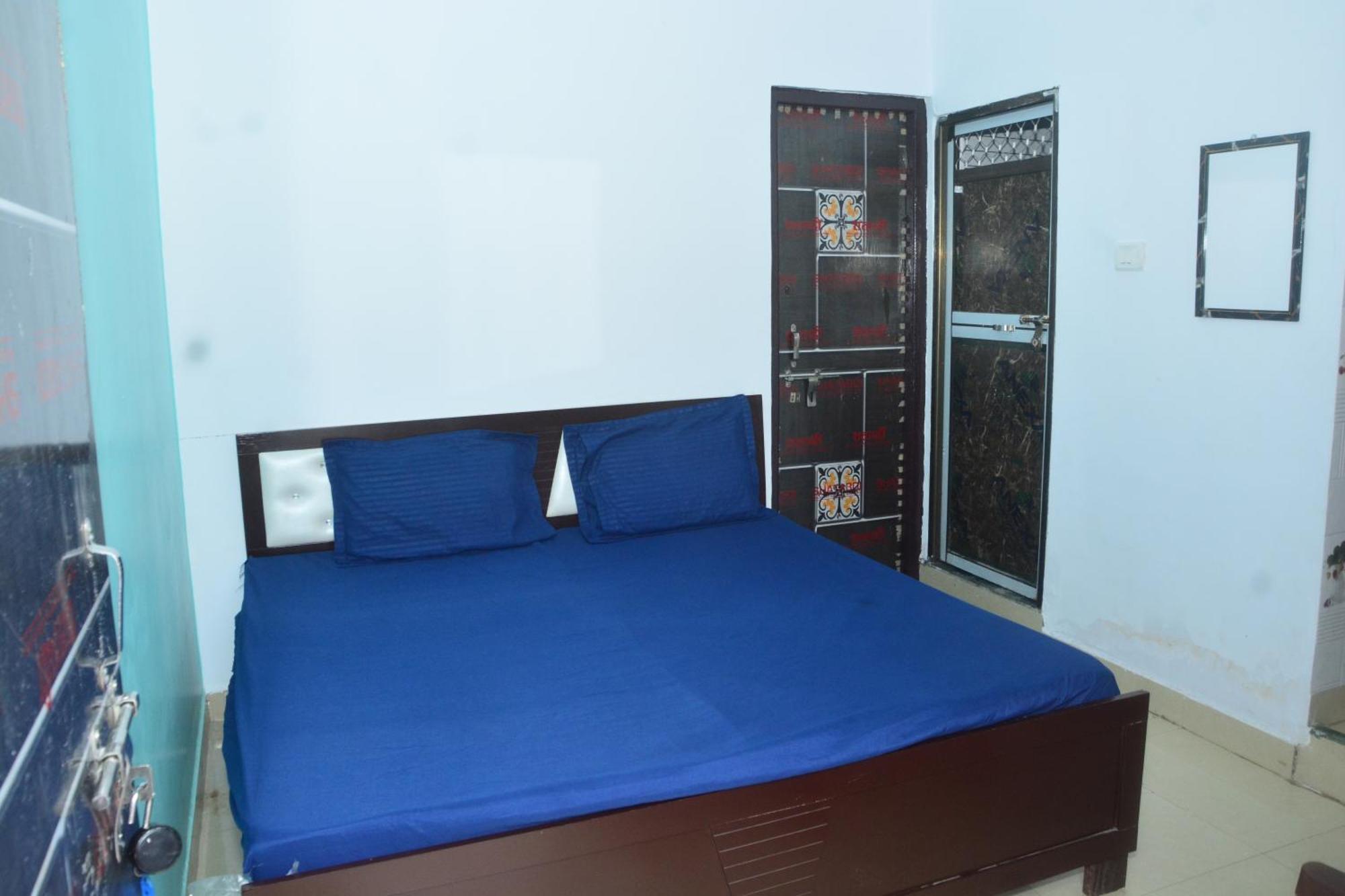 Hotel Chandrasha Villa Ayodhya Dham Ram Mandir 600 Meter Kültér fotó
