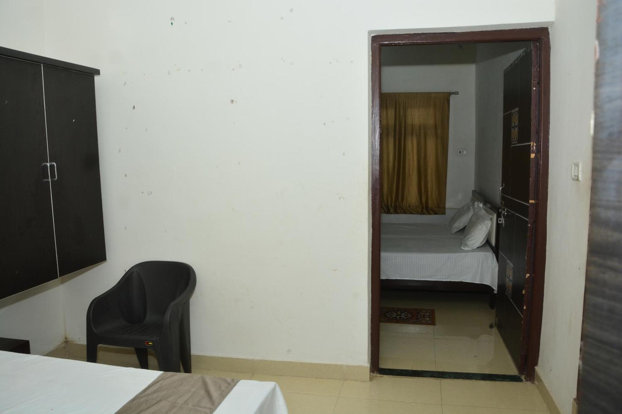 Hotel Chandrasha Villa Ayodhya Dham Ram Mandir 600 Meter Kültér fotó